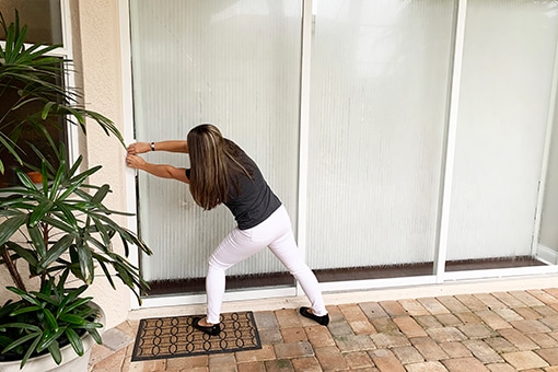 Stylish-sliding-doors-pulls
