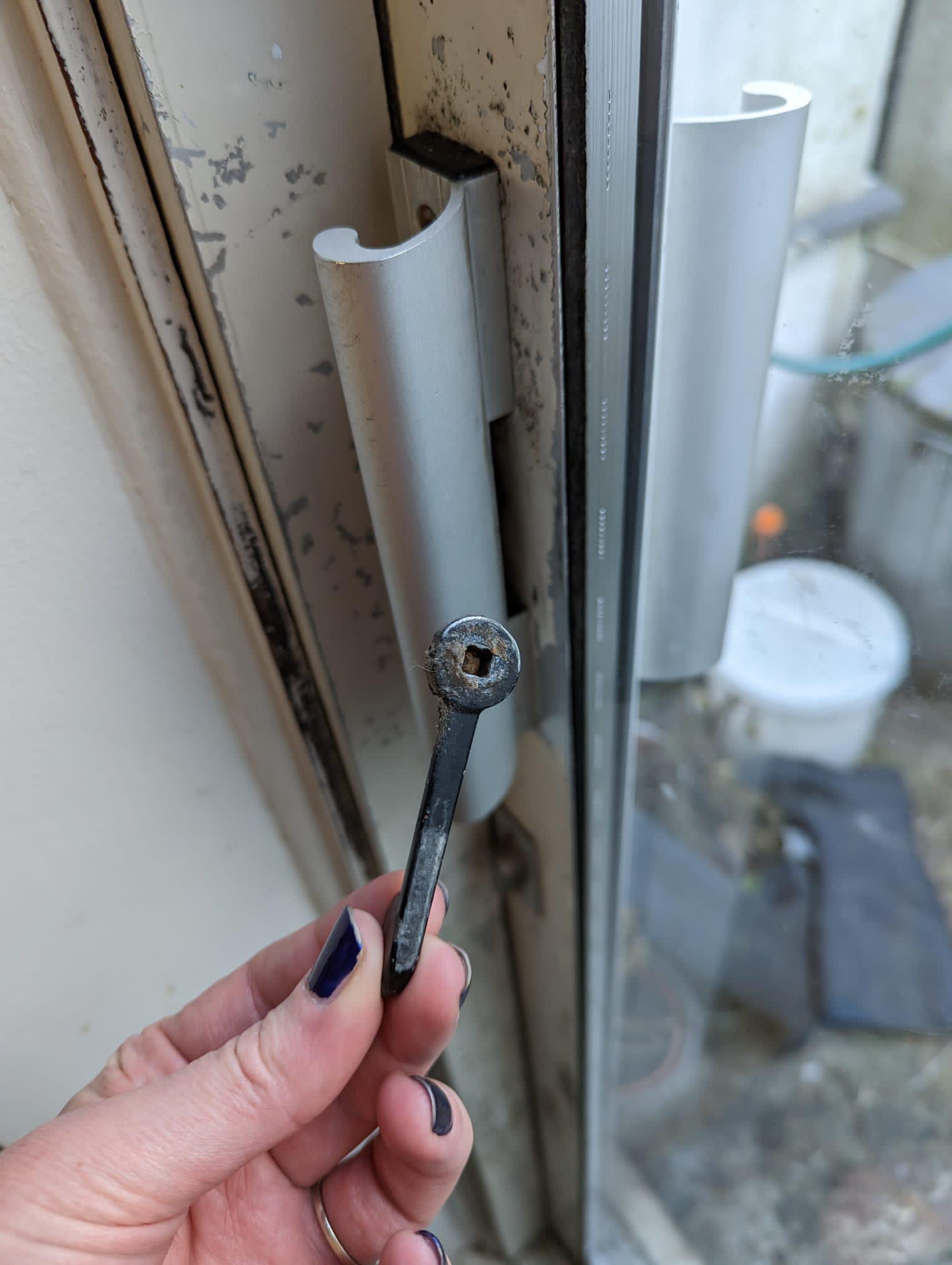 lock-repair-slider