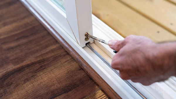 mdg-blog-how-to-adjust-sliding-glass-doors